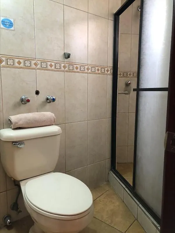 Guest house Hostal Quito Nayla